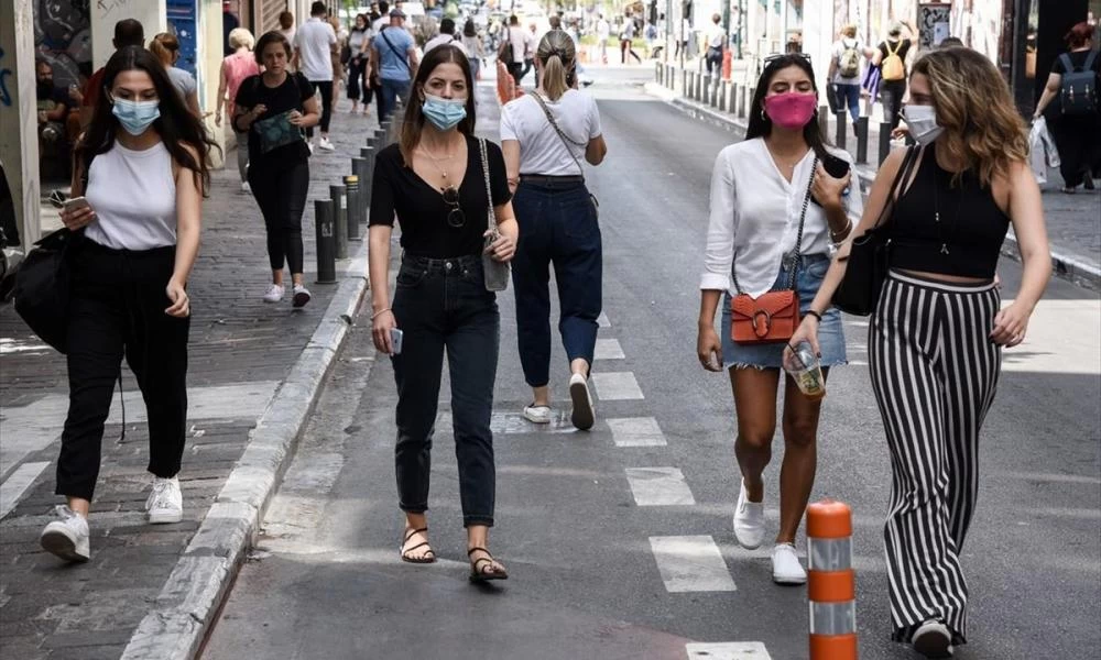 Πανδημία: Αίρονται και τα τελευταία μέτρα κυρίως για εμβολιασμένους